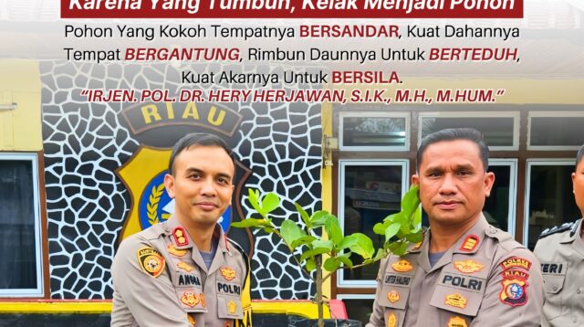 Kapolres Kuansing Beri Bibit Pohon Kepada Personel yang Berulang Tahun, Wujud Penghargaan dan Komitmen Penghijauan