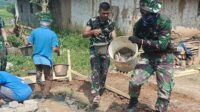 Satgas TMMD Ke-124 Kodim 0602/Serang Bersama Warga Gotong Royong Bangun Pondasi MCK di Desa Silebu