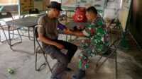 Rutin Anggota Kesehatan Satgas TMMD Ke 124 Cek Kesehatan Personil