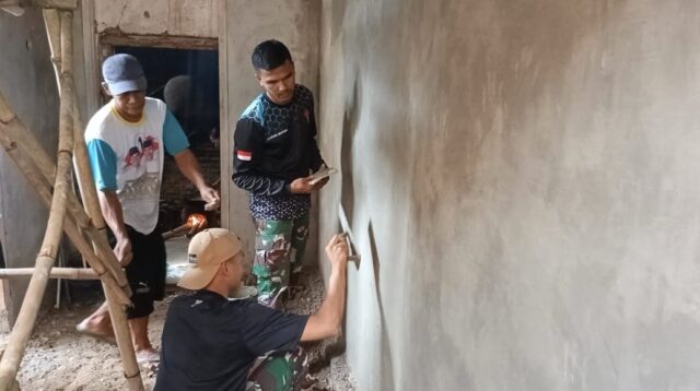 Pembangunan Rumah Sarif dan Hati Haryati Capai 65%, Satgas TMMD Ke-124 Kodim Serang Terus Kerjakan