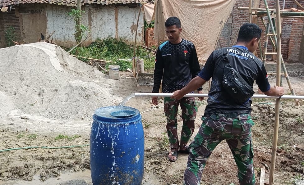 Satgas TMMD ke-124 Kodim 0602/Serang Berhasil Temukan Air Jernih di Desa Silebu Satgas TMMD ke-124 Kodim 0602/Serang Berhasil Temukan Air Jernih di Desa Silebu