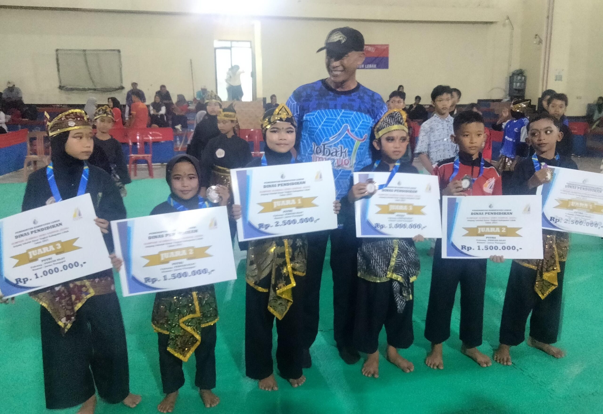 Mara Fitriyani, Meraih Juara 2 Pencak Silat Putri O2SN Tingkat Kabupaten Lebak 2025 Mara Fitriyani, Meraih Juara 2 Pencak Silat Putri O2SN Tingkat Kabupaten Lebak 2025
