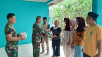 Satgas TMMD Ke-124 Kodim 0602/Serang Berikan Bantuan Perlengkapan Olahraga Untuk Pembinaan Generasi Muda
