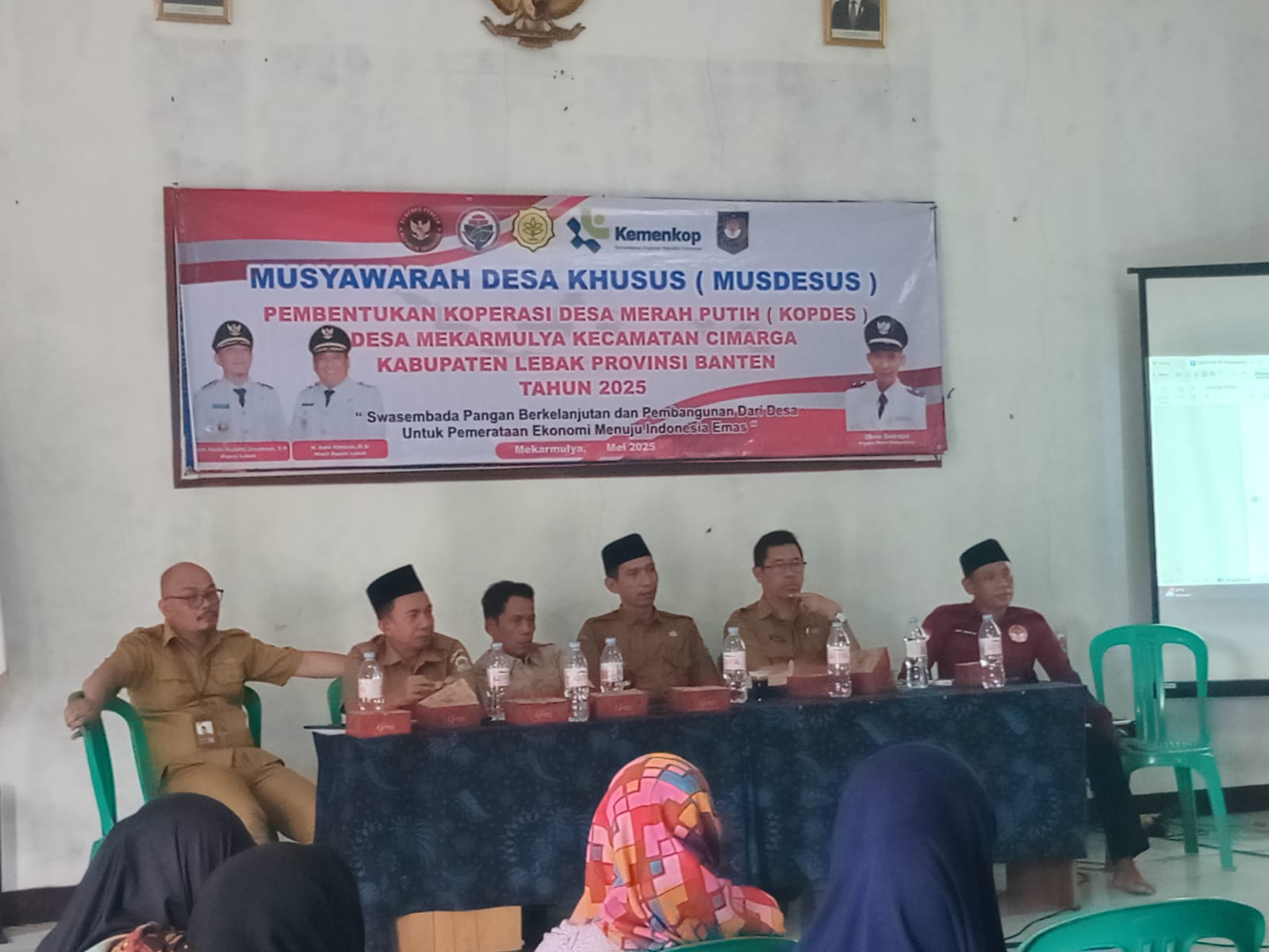 Musdesus Pembentukan Koperasi Desa Merah Putih Mekarmulya, disambut Antusian warga Musdesus Pembentukan Koperasi Desa Merah Putih Mekarmulya, disambut Antusian warga