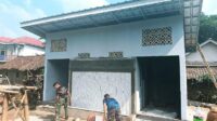 **Pasiter Kodim 0602/Serang Pantau Progres MCK Komunal dalam Program TMMD ke-124**