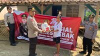 Sambut Hari Bhayangkara ke-79, Polres Lebak Laksanakan Bakti Sosial Bagikan Paket Sembako*