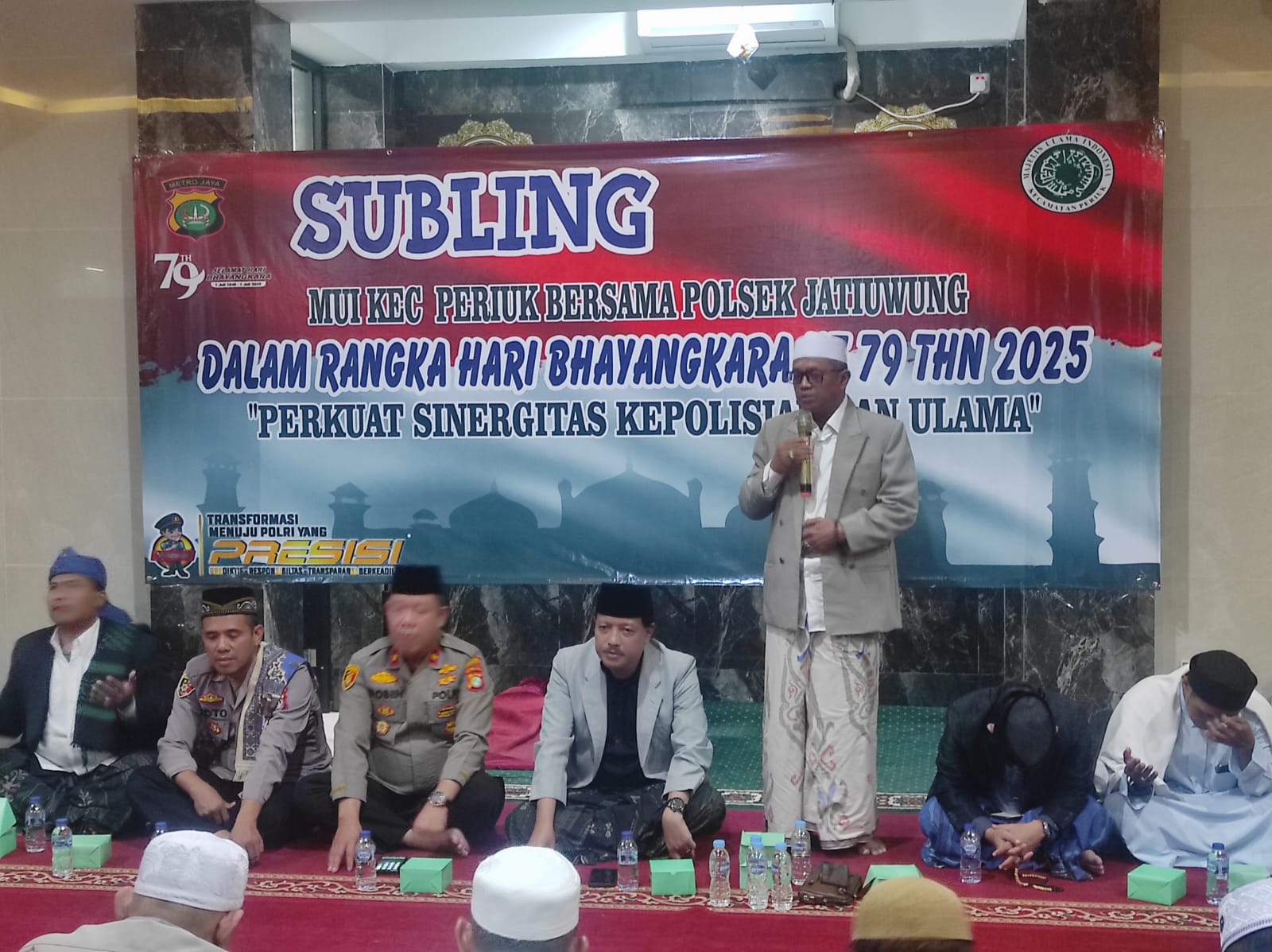Sambut Hari Bhayangkara Ke-79, Polsek Jatiuwung Bersama MUI Gelar Subling di Masjid At-Taubah lingkungan Polsek Jatiuwung, Sambut Hari Bhayangkara Ke-79, Polsek Jatiuwung Bersama MUI Gelar Subling di Masjid At-Taubah lingkungan Polsek Jatiuwung,