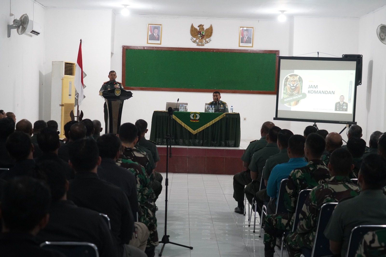 Jam Komandan: Danrem 064/MY Tekankan Bahaya Judi Online Jam Komandan: Danrem 064/MY Tekankan Bahaya Judi Online