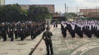 Koramil 0602-19/Cikande Bina Karakter Siswa SMK Insan Mulya Melalui Pelatihan Kedisiplinan Dan PBB