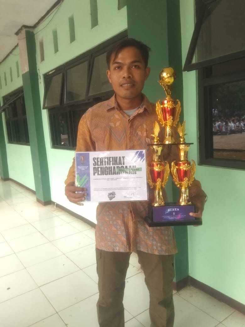 SMAN SATU MAJALAYA KARAWANG PULUHAN TAHUN BERDIRI BELUM PUNYA PAGAR SMAN SATU MAJALAYA KARAWANG PULUHAN TAHUN BERDIRI BELUM PUNYA PAGAR