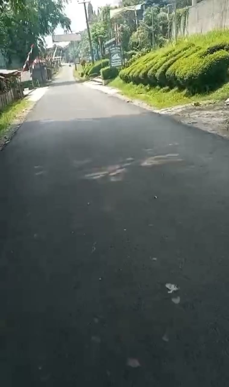 CV Pemborong proyek jalan Aspal gunakan tangan oknum wartawan untuk mendapatkan proyek pengaspalan jalan. CV Pemborong proyek jalan Aspal gunakan tangan oknum wartawan untuk mendapatkan proyek pengaspalan jalan.