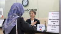 Dukung Penuh Program Pemerintah Provinsi Banten Bagi Masyarakat Bank Banten Salurkan Bansos Dengan Optimal Dan Transparan.
