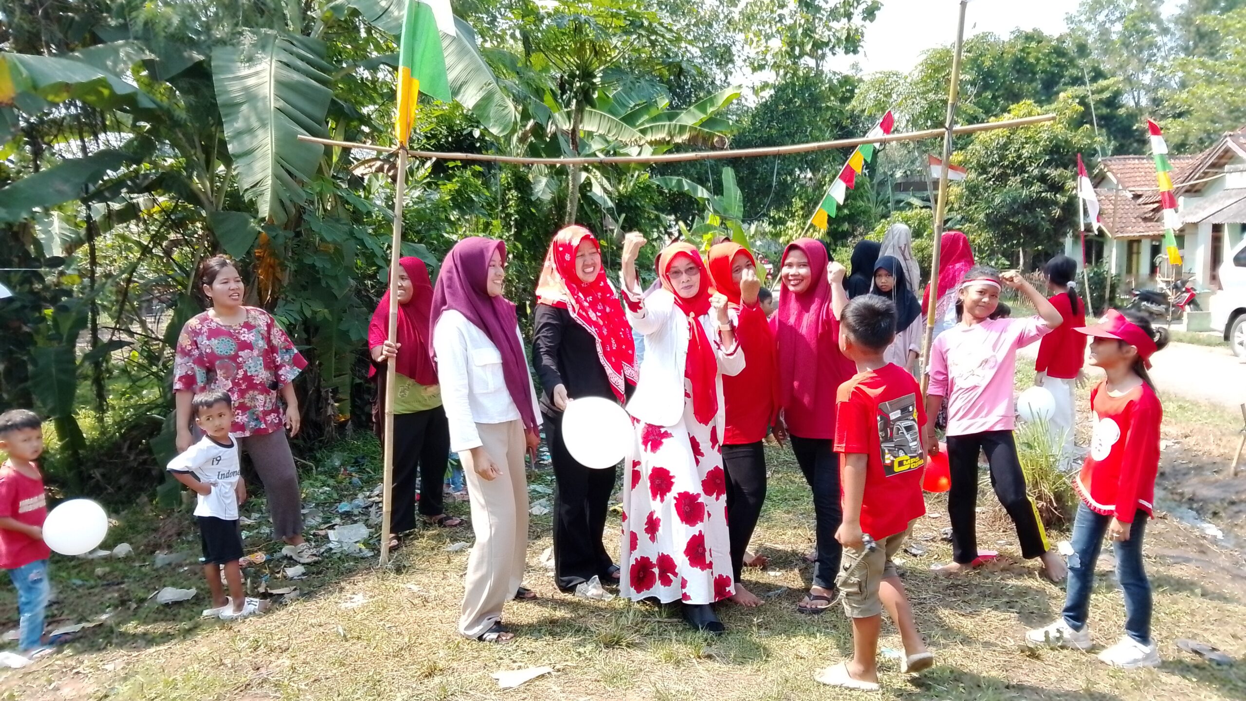 Warga Kampung Batukarut Mengucapkan Dirgahayu Republik Indonesia Ke-80 Tahun, 17 Agustus 2025 Warga Kampung Batukarut Mengucapkan Dirgahayu Republik Indonesia Ke-80 Tahun, 17 Agustus 2025