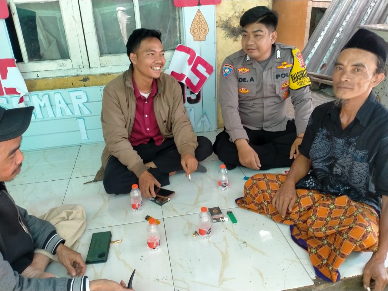 Bhabinkamtibmas Polsek Ciampea Sambang Warga, Ajak Jaga Kamtibmas Bhabinkamtibmas Polsek Ciampea Sambang Warga, Ajak Jaga Kamtibmas