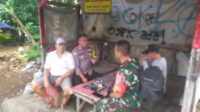 Sinergitas TNI-Polri Sambangi Tokoh Masyarakat Desa Muarajaya, Sampaikan Himbauan Kamtibmas