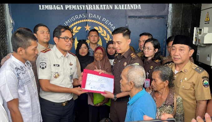 Sejalan dengan Program 15 Akselerasi Menteri, Imipas Berikan Bantuan Sosial bagi Tahanan Sejalan dengan Program 15 Akselerasi Menteri, Imipas Berikan Bantuan Sosial bagi Tahanan