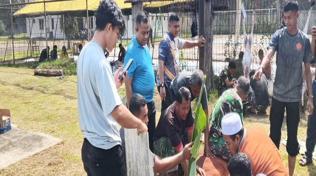 TNI AU Satrad 401 Tanjung Kait Berbagi Berkah Idul Adha, Salurkan Daging Kurban untuk Masyarakat