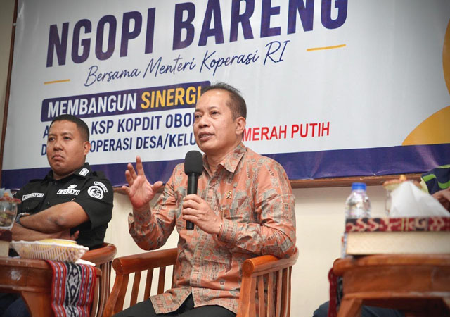 Menkop Ferry Soroti Peran Koperasi, Desa Kini Bisa Jadi Pusat Ekonomi Baru
