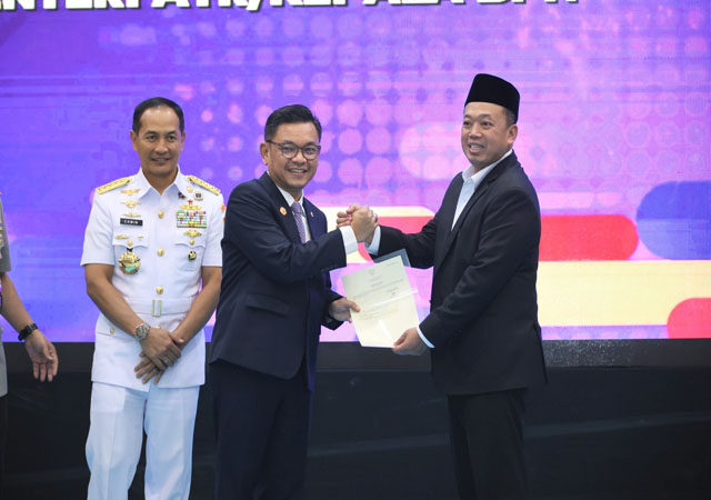 Serahkan Sertipikat Hak Pakai untuk Lemhannas RI, Menteri Nusron