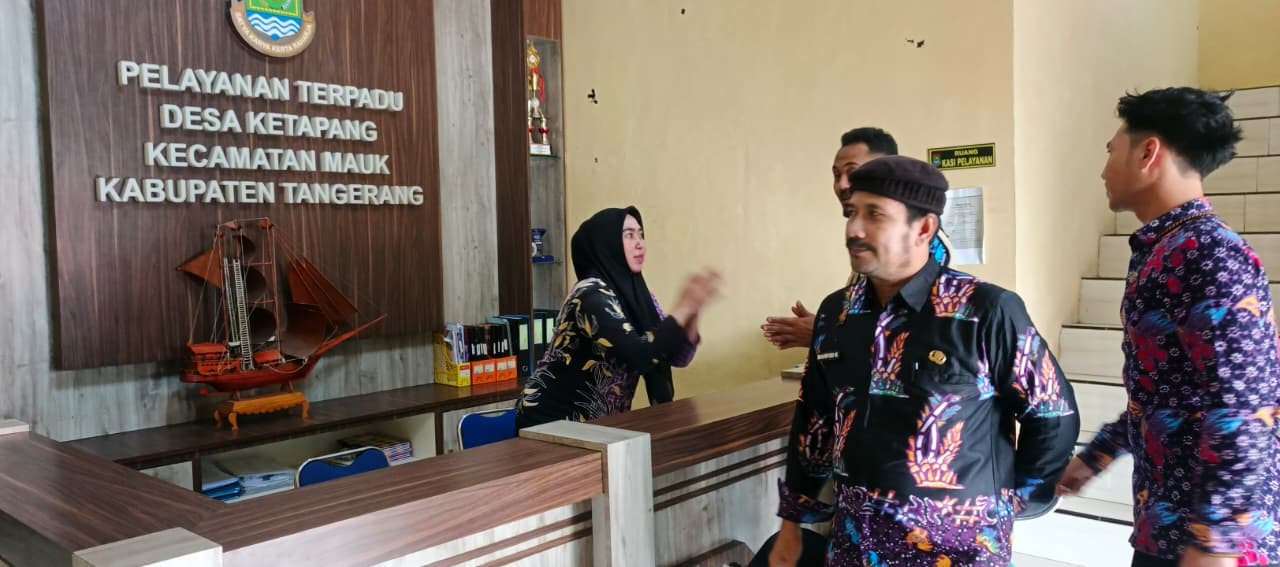 Sekcam Mauk Pastikan Bantuan Pangan Bulog Tiba Tepat Sasaran, 3.474 Paket Terdistribusi 100 Persen