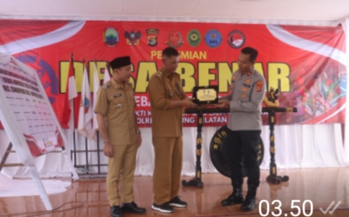 Desa Trimomukti Resmi Jadi Desa BENAR, Polres Lampung Selatan Perkuat Gerakan Perang Melawan Narkoba Desa Trimomukti Resmi Jadi Desa BENAR, Polres Lampung Selatan Perkuat Gerakan Perang Melawan Narkoba
