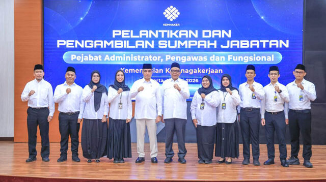 Menaker Lantik 10 Pejabat Baru, Dorong Penguatan K3 dan Tata Kelola yang Akuntabel Di Kemnaker