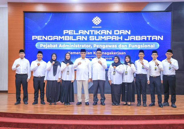 Menaker Lantik 10 Pejabat Baru, Dorong Penguatan K3 dan Tata Kelola yang Akuntabel Di Kemnaker