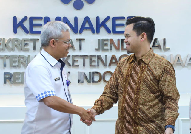 Kemnaker dan Huawei Perluas Kolaborasi Pendidikan Vokasi untuk Mencetak SDM Industri Berdaya Saing Global Kemnaker dan Huawei Perluas Kolaborasi Pendidikan Vokasi untuk Mencetak SDM Industri Berdaya Saing Global