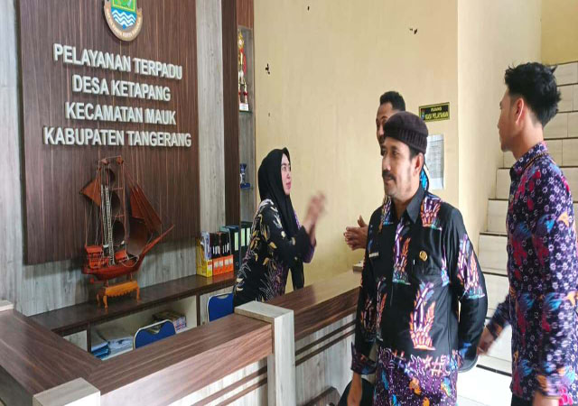 Sekcam Mauk Pastikan Bantuan Pangan Bulog Tiba Tepat Sasaran, 3.474 Paket Terdistribusi 100 Persen Sekcam Mauk Pastikan Bantuan Pangan Bulog Tiba Tepat Sasaran, 3.474 Paket Terdistribusi 100 Persen