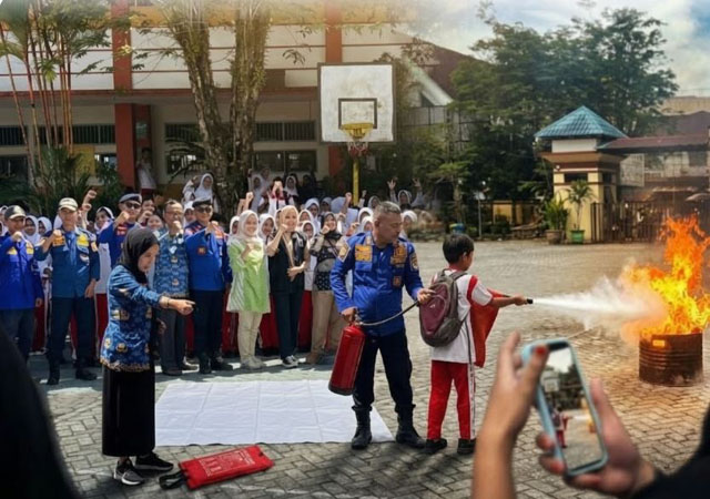 PEP Tarakan Goes to School Perkuat Literasi Keselamatan dan Kesiapsiagaan Bencana di Kalangan Pelajar PEP Tarakan Goes to School Perkuat Literasi Keselamatan dan Kesiapsiagaan Bencana di Kalangan Pelajar