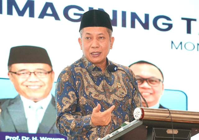 Menkop Ferry Dorong Akselerasi Ekonomi Syariah di Indonesia, Perkuat Takaful dan Koperasi Menkop Ferry Dorong Akselerasi Ekonomi Syariah di Indonesia, Perkuat Takaful dan Koperasi