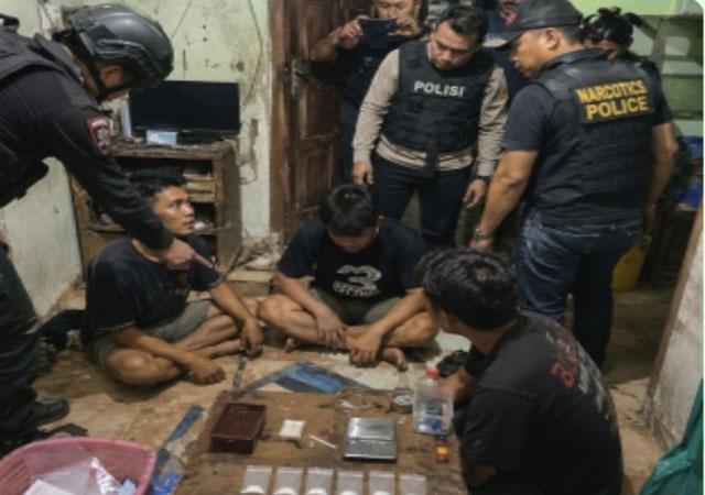 Laporan Warga Lewat 110 Polri Berbuah Hasil, Jaringan Peredaran Sabu di Palas Dibongkar Polisi Laporan Warga Lewat 110 Polri Berbuah Hasil, Jaringan Peredaran Sabu di Palas Dibongkar Polisi