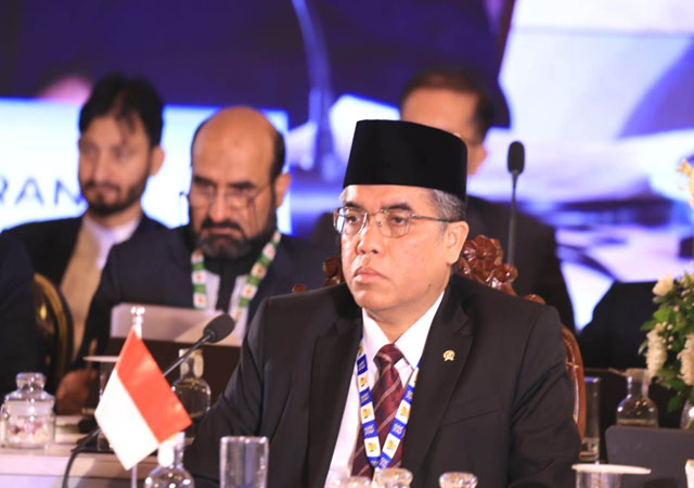 Menaker Yassierli Dorong BRICS Susun Pemetaan Keterampilan Masa Depan untuk Perkuat Daya Saing Tenaga Kerja Menaker Yassierli Dorong BRICS Susun Pemetaan Keterampilan Masa Depan untuk Perkuat Daya Saing Tenaga Kerja