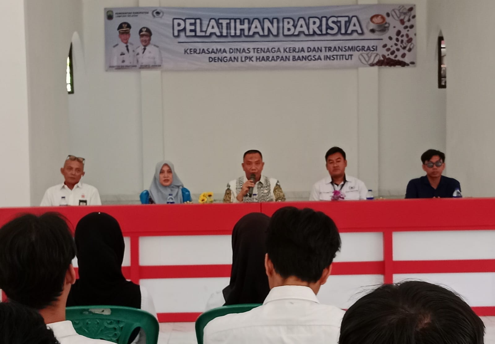Disnakertrans Lamsel Gelar Pelatihan Barista Bersama LPK Harapan Bangsa institut : Persiapkan SDM Wirausaha Trampil dan Mandiri