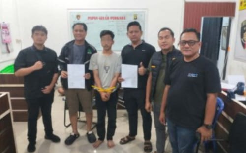 Pengejaran Tiga Hari Tak Sia-sia, Polisi Ringkus Pelaku Pembacokan Membabi Buta di Jati Agung Pengejaran Tiga Hari Tak Sia-sia, Polisi Ringkus Pelaku Pembacokan Membabi Buta di Jati Agung