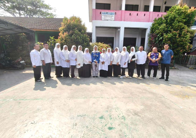 MPLS Ramah 2026 di Kabupaten Tangerang Dipantau Langsung, Hj. Dili Windu Tekankan Pendidikan Berkarakter dan Lingkungan Sekolah Inklusif MPLS Ramah 2026 di Kabupaten Tangerang Dipantau Langsung, Hj. Dili Windu Tekankan Pendidikan Berkarakter dan Lingkungan Sekolah Inklusif