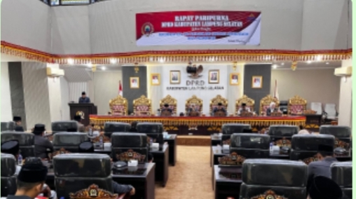 DPRD Lamsel Gelar Rapat Paripurna Dalam Rangka Penyampaian Rancangan KUPA-PPAS Perubahan APBD TA 2026 DPRD Lamsel Gelar Rapat Paripurna Dalam Rangka Penyampaian Rancangan KUPA-PPAS Perubahan APBD TA 2026