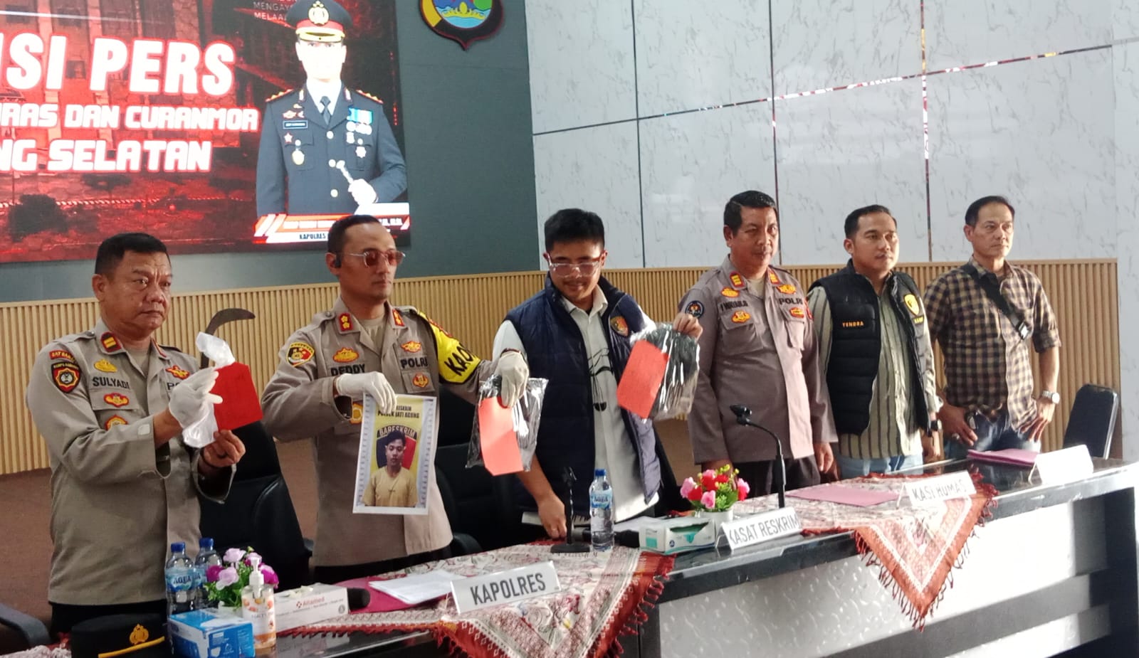 Diburu Polisi, Dua Pelaku Curanmor di Kalianda Akhirnya Berhasil Ditangkap Di dua Kasus Berbeda Diburu Polisi, Dua Pelaku Curanmor di Kalianda Akhirnya Berhasil Ditangkap Di dua Kasus Berbeda