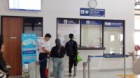 Tiket KA Rangkasbitung–Merak Terbatas, Penumpang Keluhkan Antrean Berjam-jam dan Dominasi Pembelian Online