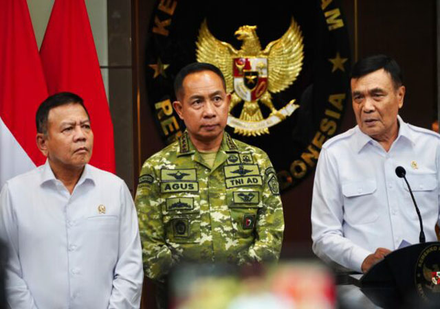 Menko Polkam Djamari Chaniago Pastikan Keamanan Nasional Terkendali Jelang HUT ke-81 RI Menko Polkam Djamari Chaniago Pastikan Keamanan Nasional Terkendali Jelang HUT ke-81 RI