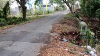 *Proyek Rp1,5 Miliar Ruas Simpang Polsek Kalianda – Ketang Disorot, Gorong-Gorong Berlubang dan Bahu Jalan Rawan Amblas*