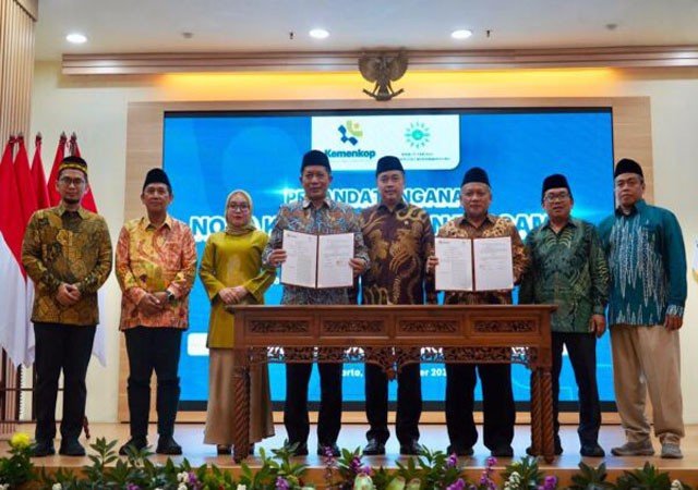Kemenkop Perluas Koperasi Berbasis Masjid, 12 Ribu Masjid Muhammadiyah Disiapkan Jadi Basis Pemberdayaan Ekonomi Kemenkop Perluas Koperasi Berbasis Masjid, 12 Ribu Masjid Muhammadiyah Disiapkan Jadi Basis Pemberdayaan Ekonomi