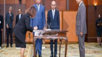 Suahasil Nazara Lantik 14 Pejabat Kemenkeu, Perkuat Pajak, Bea Cukai dan KSSK