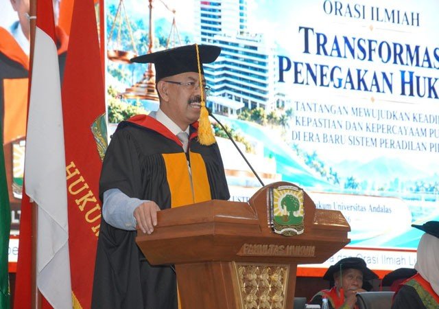 Transformasi Sistem Peradilan Pidana Indonesia: Asep Nana Mulyana Soroti Keadilan, Kepastian Hukum, dan Kepercayaan Publik Transformasi Sistem Peradilan Pidana Indonesia: Asep Nana Mulyana Soroti Keadilan, Kepastian Hukum, dan Kepercayaan Publik