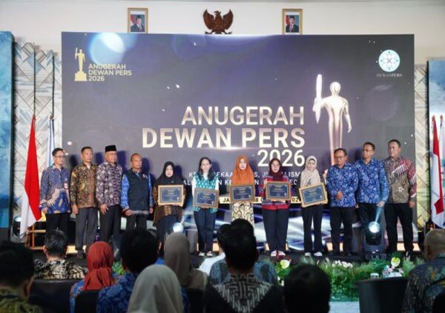 Anugerah Dewan Pers 2026 Dihadiri Kapuspen TNI, Perkuat Komunikasi dengan Insan Pers Anugerah Dewan Pers 2026 Dihadiri Kapuspen TNI, Perkuat Komunikasi dengan Insan Pers