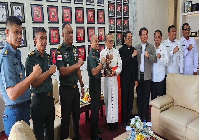 OCI Perkuat Pelayanan Pastoral TNI-Polri, Jangkau Prajurit hingga ke Daerah melalui Teknologi Digital OCI Perkuat Pelayanan Pastoral TNI-Polri, Jangkau Prajurit hingga ke Daerah melalui Teknologi Digital