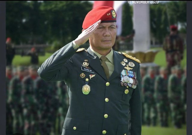 Mayjen TNI Putra Widiastawa: Jejak Karier dari Kopassus hingga Inspektur Korps Baret Merah Mayjen TNI Putra Widiastawa: Jejak Karier dari Kopassus hingga Inspektur Korps Baret Merah